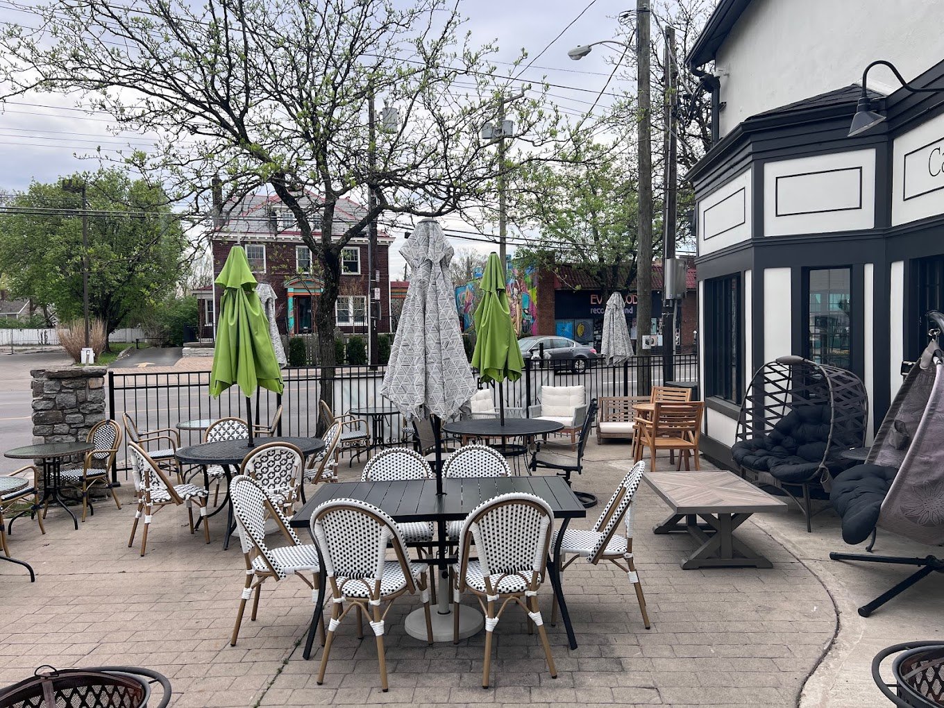 Dining Cincinnati House Search